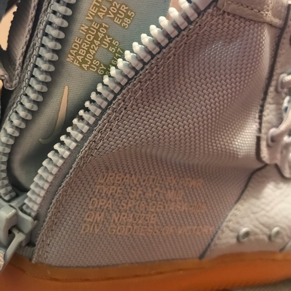 Nike SF AF1 Mid Sneakers - Picture 3 of 8